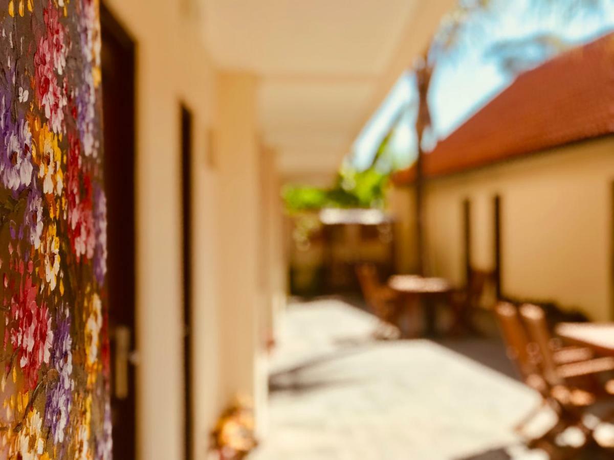 Familytel Bali Hotel Kuta Selatan Exterior foto